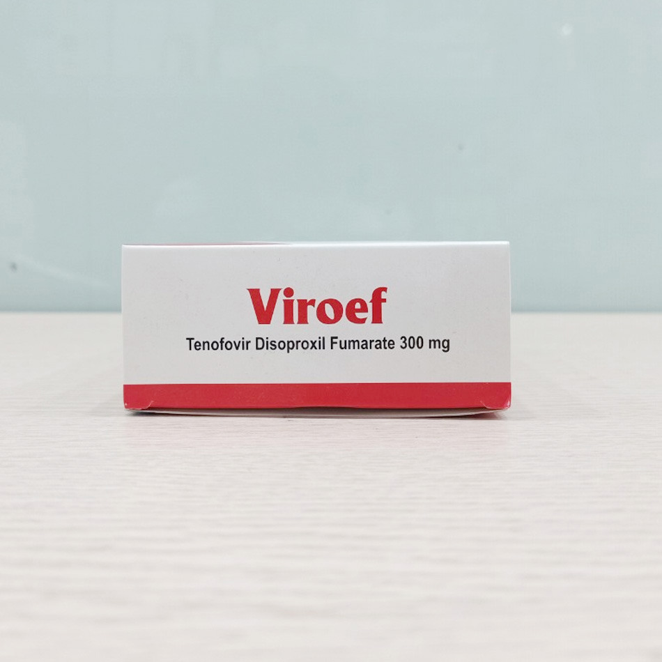Thuốc kháng virus Viroef 300mg chụp tại TAF Healthcare Store